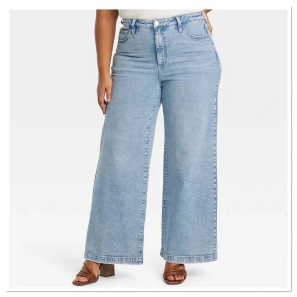 Women's High-Rise Wide Leg Jeans - Ava & Viv™ Light Wash 20